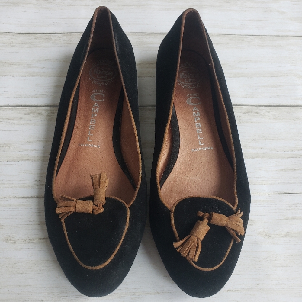Size 9 Jeffrey Campbell tassel flats